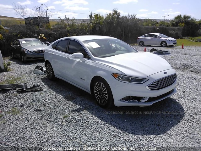 3FA6P0RU6HR393158 - 2017 FORD FUSION TITANIUM HEV WHITE photo 1