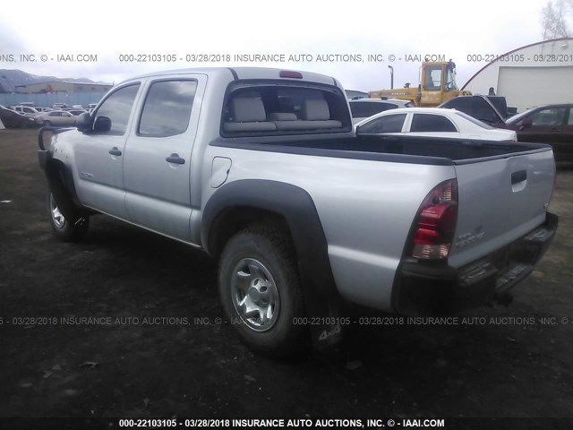 5TELU42N67Z446052 - 2007 TOYOTA TACOMA DOUBLE CAB SILVER photo 3