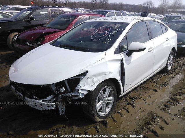 1G1BE5SM4H7277592 - 2017 CHEVROLET CRUZE LT WHITE photo 2