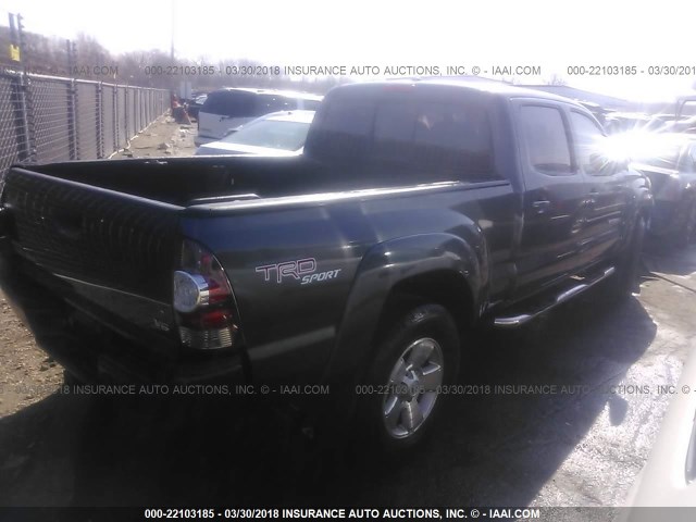 3TMMU4FN6BM031706 - 2011 TOYOTA TACOMA DOUBLE CAB LONG BED GRAY photo 4