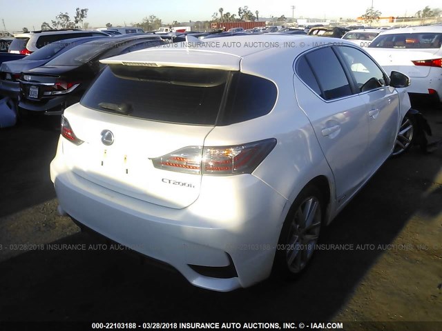 JTHKD5BHXF2221016 - 2015 LEXUS CT 200 WHITE photo 4