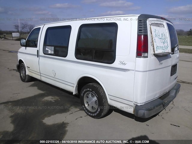 1GBFG15R0W1008819 - 1998 CHEVROLET EXPRESS G1500  WHITE photo 3