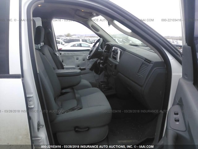 3D7KS28A37G839857 - 2007 DODGE RAM 2500 ST/SLT 白色 照片 5