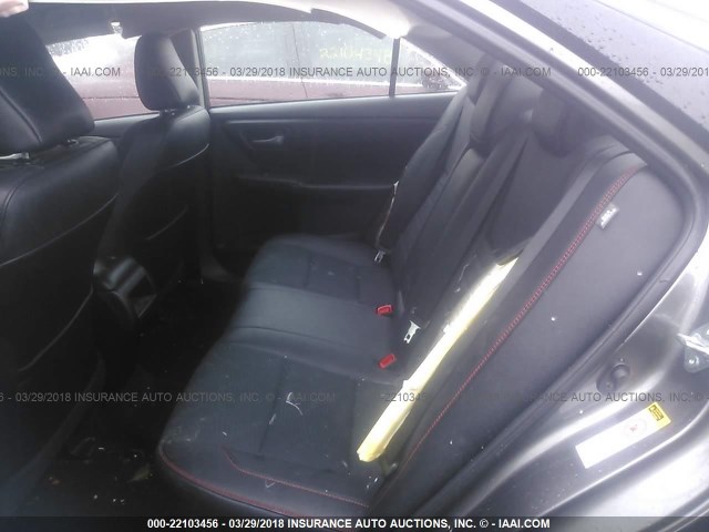 4T1BF1FK1GU156777 - 2016 TOYOTA CAMRY LE/XLE/SE/XSE 灰色 照片 8