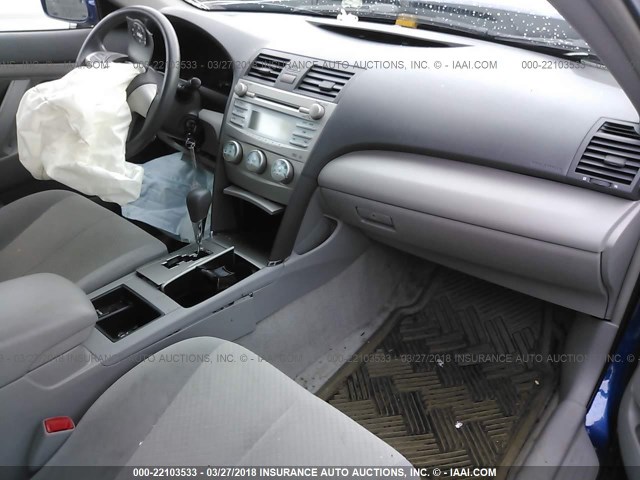 4T1BE46K57U018292 - 2007 TOYOTA CAMRY NEW GENERAT CE/LE/XLE/SE BLUE photo 5