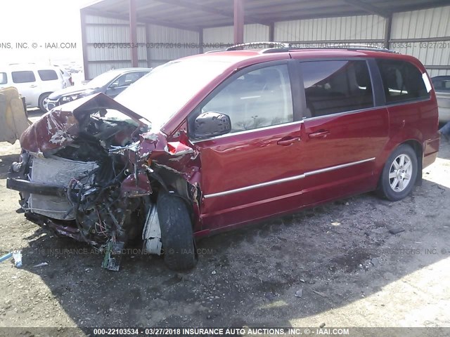 2A4RR5D10AR152469 - 2010 CHRYSLER TOWN & COUNTRY TOURING RED photo 2