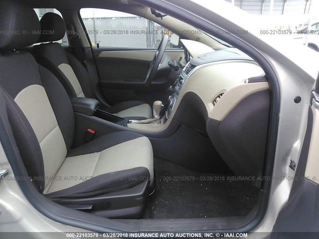 1G1ZB5E00CF278348 - 2012 CHEVROLET MALIBU LS 金色 照片 5