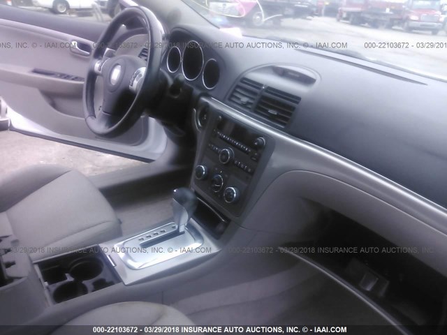 1G8ZS57B29F113958 - 2009 SATURN AURA XE WHITE photo 5