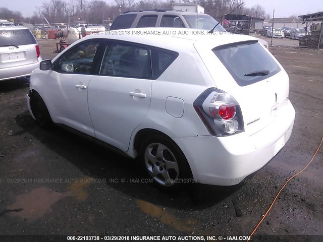 5Y2SP6E82AZ417557 - 2010 PONTIAC VIBE WHITE photo 3