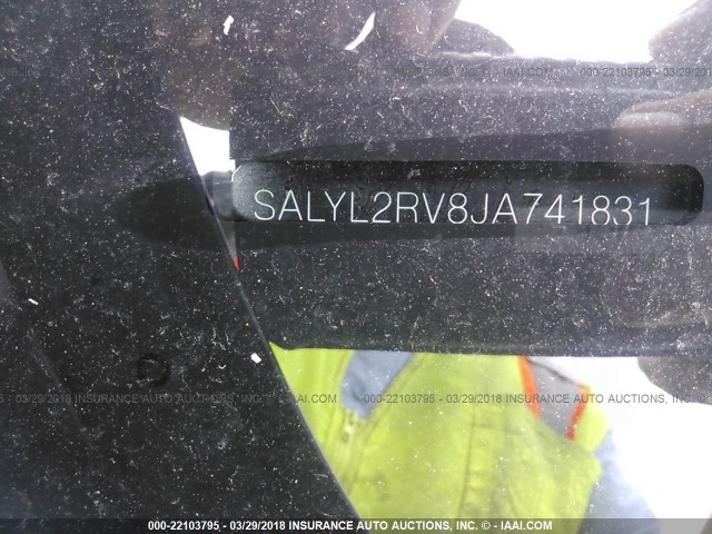 SALYL2RV8JA741831 - 2018 LAND ROVER RANGE ROVER VELAR R-DYNAMIC SE GRAY photo 9