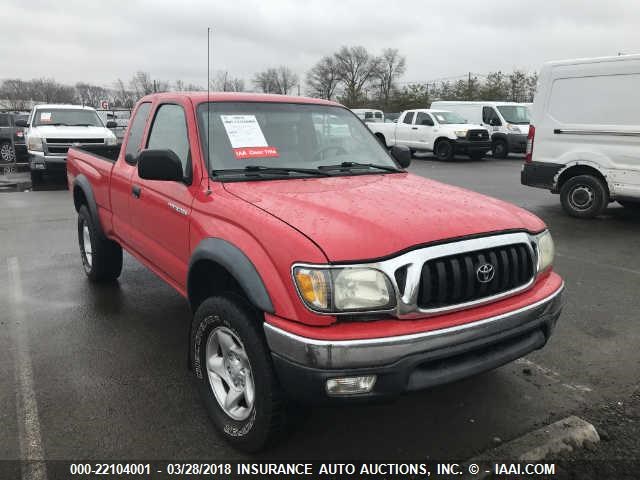 5TEWN72N82Z083810 - 2002 TOYOTA TACOMA XTRACAB RED photo 1