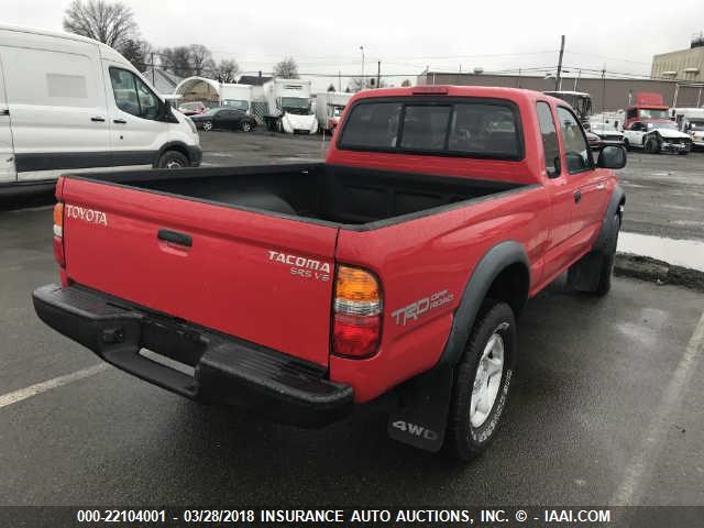 5TEWN72N82Z083810 - 2002 TOYOTA TACOMA XTRACAB RED photo 4