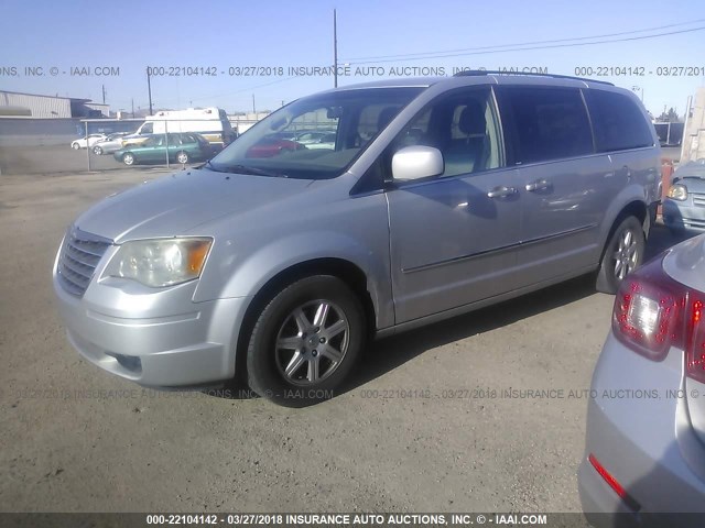 2A4RR5D15AR343935 - 2010 CHRYSLER TOWN & COUNTRY TOURING SILVER photo 2