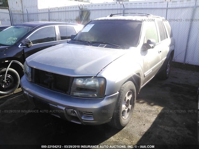 1GNDT13S822244781 - 2002 CHEVROLET TRAILBLAZER  GRAY photo 2