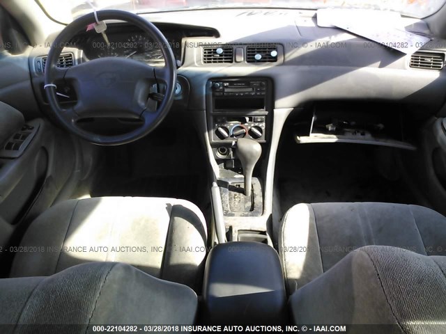 4T1BG28K7XU525352 - 1999 TOYOTA CAMRY CE/LE/XLE 棕色 照片 5