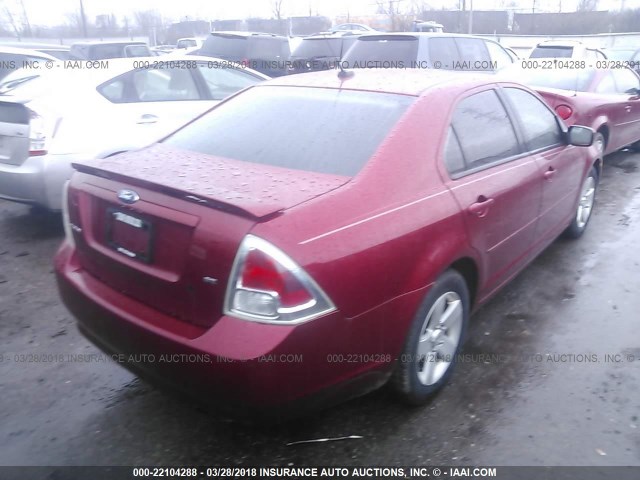 3FAHP07Z87R172022 - 2007 FORD FUSION SE RED photo 4