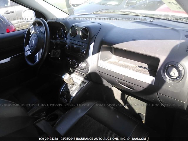 1C4NJDEB0GD616580 - 2016 JEEP COMPASS LATITUDE 白色 照片 5