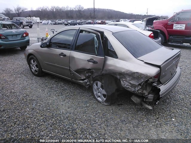 1FAFP38343W240682 - 2003 FORD FOCUS ZTS GOLD photo 3