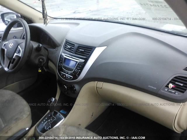 KMHCU4AE4DU461859 - 2013 HYUNDAI ACCENT GLS/SE TAN photo 5