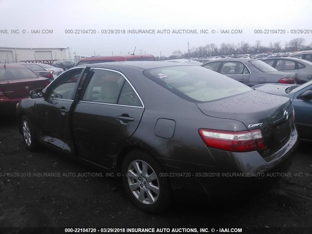 JTNBE46K573116860 - 2007 TOYOTA CAMRY NEW GENERAT CE/LE/XLE/SE GRAY photo 3