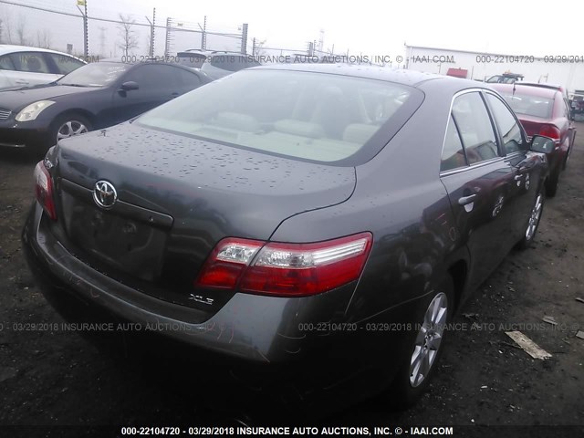 JTNBE46K573116860 - 2007 TOYOTA CAMRY NEW GENERAT CE/LE/XLE/SE GRAY photo 4