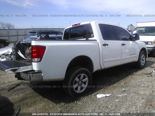 1N6AA07C98N337215 - 2008 NISSAN TITAN XE/SE/LE/PRO-4X WHITE photo 4