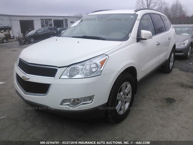 1GNKRJED1CJ221516 - 2012 CHEVROLET TRAVERSE LT WHITE photo 2