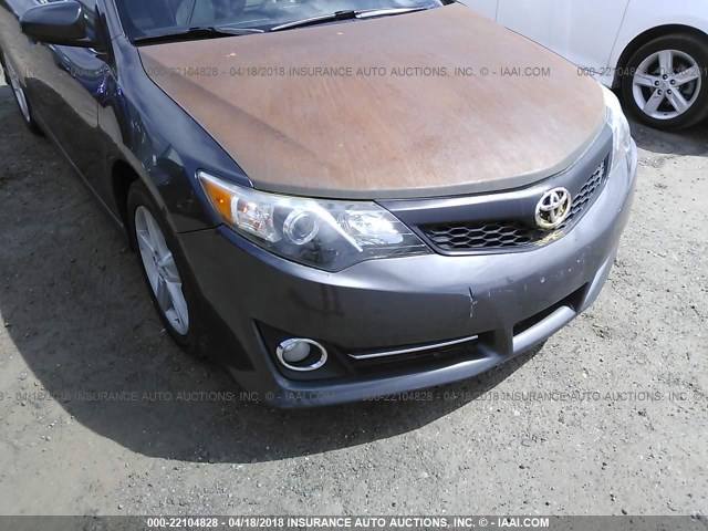 4T1BF1FKXCU085072 - 2012 TOYOTA CAMRY SE/LE/XLE GRAY photo 6