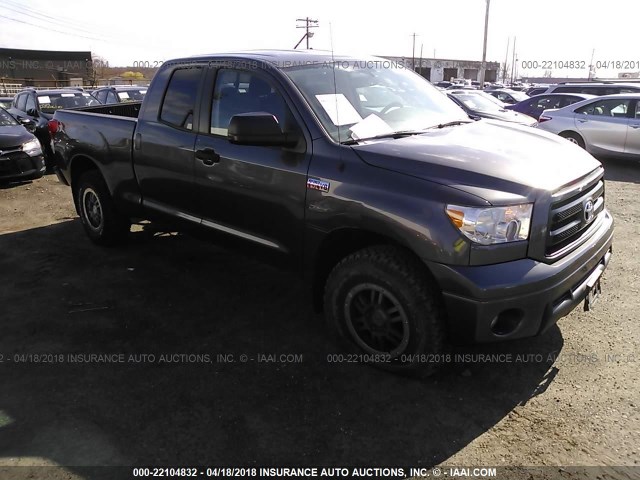 5TFUY5F18DX271957 - 2013 TOYOTA TUNDRA DOUBLE CAB SR5 GRAY photo 1
