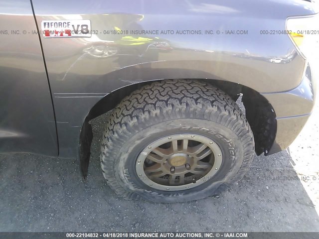 5TFUY5F18DX271957 - 2013 TOYOTA TUNDRA DOUBLE CAB SR5 GRAY photo 6