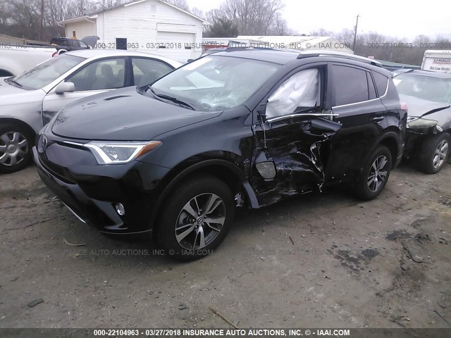 2T3WFREV6JW430873 - 2018 TOYOTA RAV4 ADVENTURE/XLE BLACK photo 2