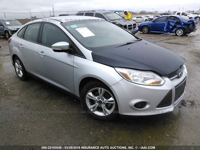 1FADP3F29DL295651 - 2013 FORD FOCUS SE SILVER photo 1