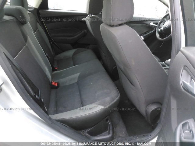 1FADP3F29DL295651 - 2013 FORD FOCUS SE SILVER photo 8