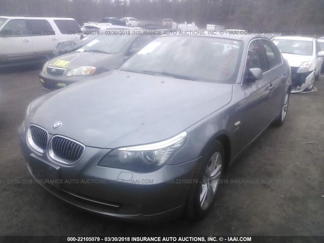 WBANV1C57AC158837 - 2010 BMW 528 XI GRAY photo 2