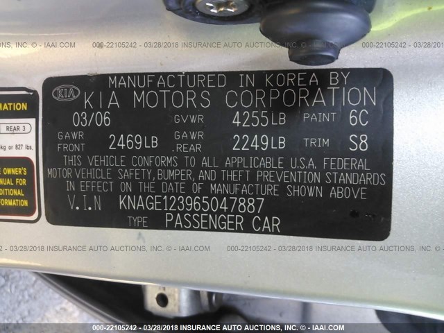 KNAGE123965047887 - 2006 KIA OPTIMA LX/EX SILVER photo 9