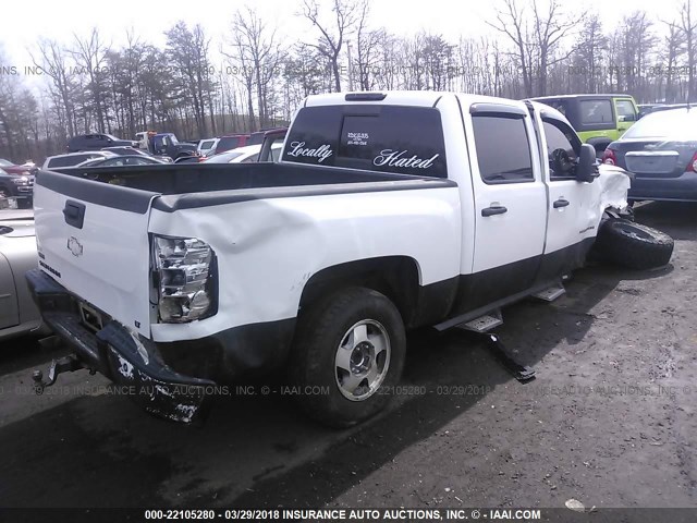 3GCPKSE39BG212188 - 2011 CHEVROLET SILVERADO K1500 LT WHITE photo 4