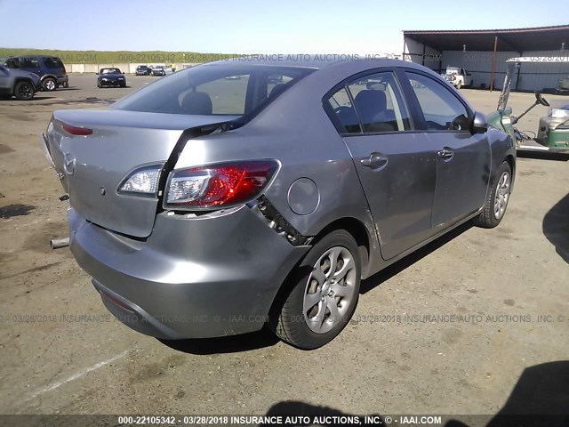 JM1BL1UG6B1479891 - 2011 MAZDA 3 I GRAY photo 4