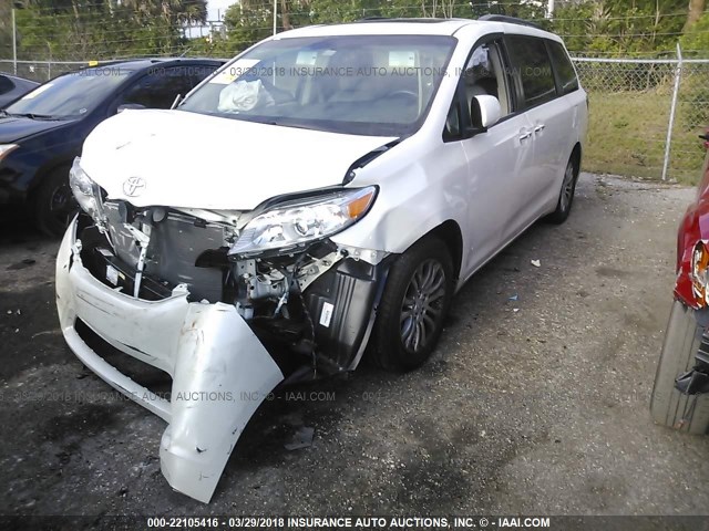 5TDYK3DC6FS620926 - 2015 TOYOTA SIENNA XLE/LIMITED WHITE photo 2