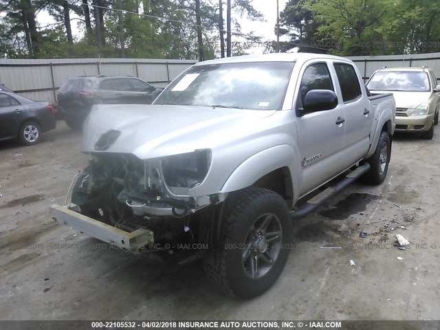 5TFJU4GN8CX021191 - 2012 TOYOTA TACOMA DOUBLE CAB PRERUNNER SILVER photo 2