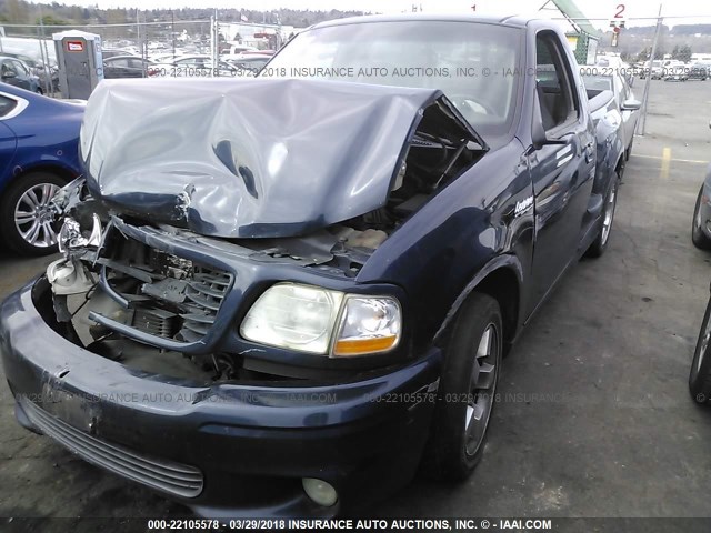 2FTZF07392CA53605 - 2002 FORD F150 SVT LIGHTNING Dark Blue photo 2