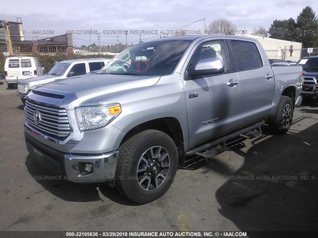 5TFHY5F16HX607967 - 2017 TOYOTA TUNDRA CREWMAX LIMITED SILVER photo 2