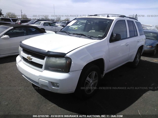 1GNDT13S872280476 - 2007 CHEVROLET TRAILBLAZER LS/LT WHITE photo 2