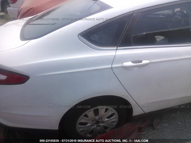 3FA6P0G73ER357873 - 2014 FORD FUSION S WHITE photo 4