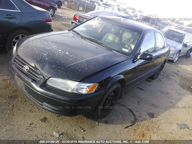 4T1BG22K5VU752237 - 1997 TOYOTA CAMRY CE/LE/XLE 黑色 照片 2
