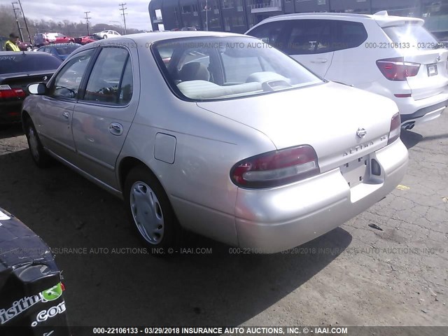 1N4BU31D1VC150680 - 1997 NISSAN ALTIMA XE/GXE/SE/GLE BEIGE photo 3