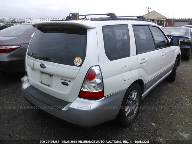 JF1SG67657H706156 - 2007 SUBARU FORESTER 2.5X LL BEAN WHITE photo 4
