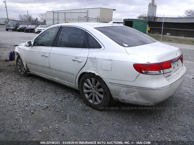 KMHFC46D99A349714 - 2009 HYUNDAI AZERA GLS WHITE photo 3