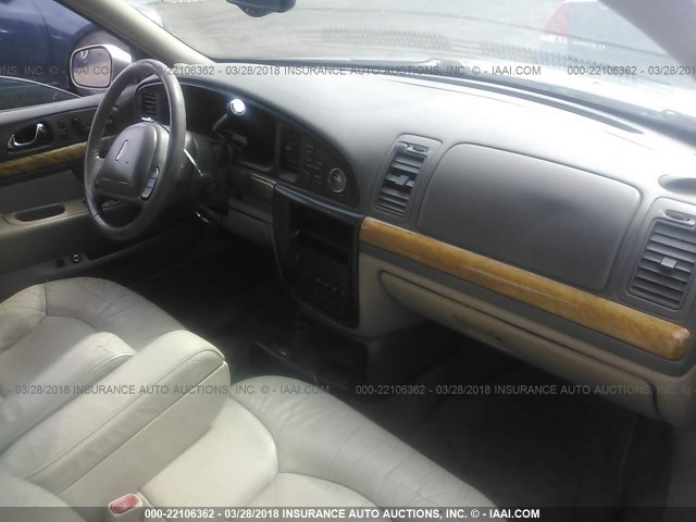 1LNHM97V21Y635264 - 2001 LINCOLN CONTINENTAL  Złoty zdjęcie 5