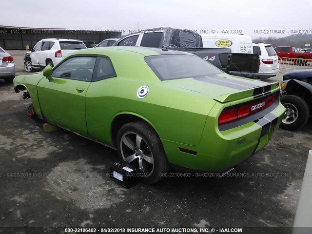 2B3CJ7DJ9BH554613 - 2011 DODGE CHALLENGER SRT-8 GREEN photo 3