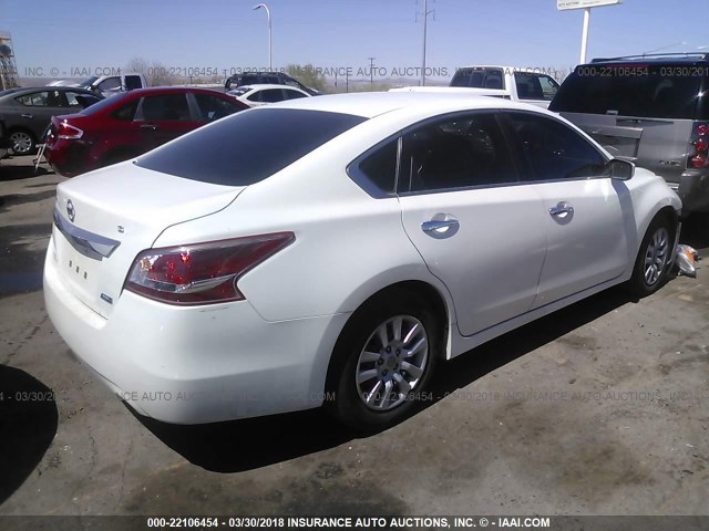 1N4AL3APXDC297376 - 2013 NISSAN ALTIMA 2.5/S/SV/SL WHITE photo 4